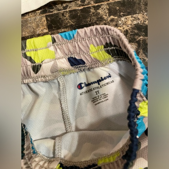 Champion Toddler 2PC Set in 2T - Picture 5 of 5